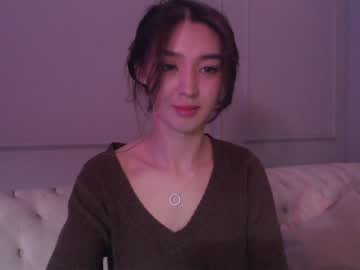 girl
        sarasuo cam image #1371223