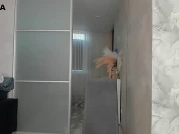 girl
        mia_devill cam image #777350