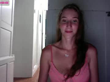 girl
        prinkleberry cam image #1168972