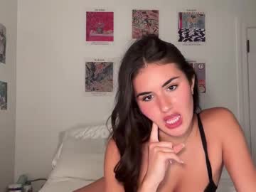 girl
        itsmellll cam image #3183013