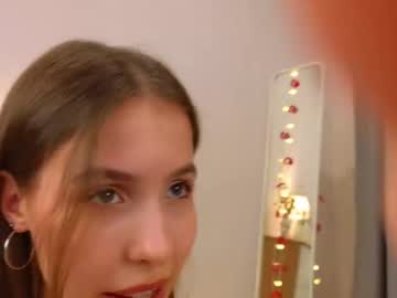 girl
        wanda_robinson cam image #4206843