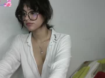 girl
        lovely_allys cam image #4533486