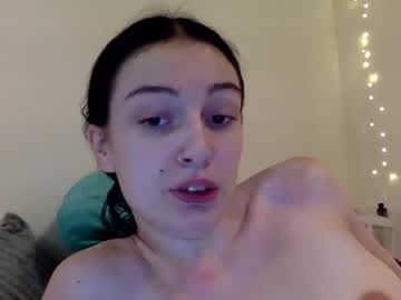 couple
        prettygodess cam image #3455801