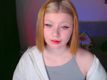 girl
        loraloveu cam image #4081018