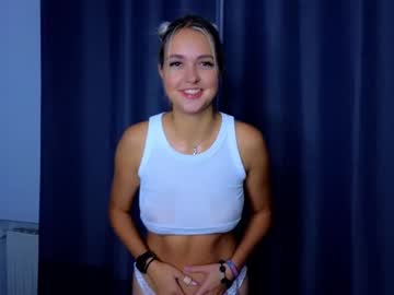 girl
        beverly_hillls cam image #2055304