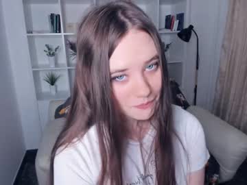 girl
        kristi_zenn cam image #2091482