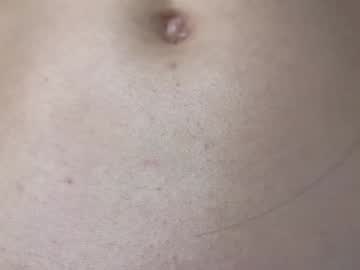 girl
        lauratanguy cam image #3598756