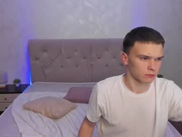girl
        bjliki cam image #1937468
