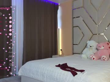 girl
        brightrays__ cam image #1992094