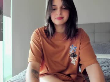 girl
        yourfreakygirl cam image #2889310