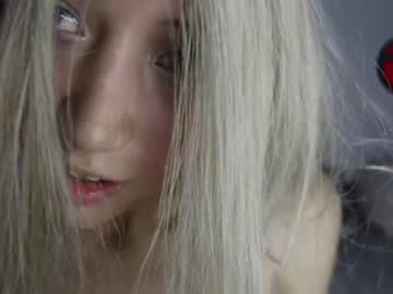 girl
        wendy_daniela cam image #1598517