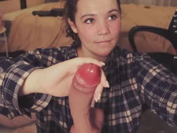 girl
        chery_lady22 cam image #1786955
