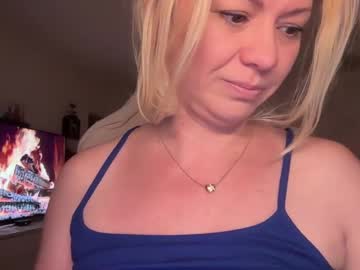 girl
        kiradivine cam image #3726797