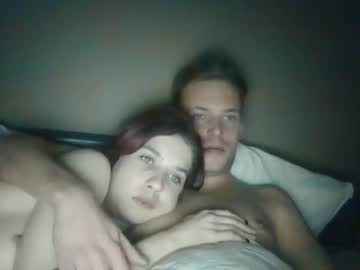 couple
        qtie527 cam image #4055750