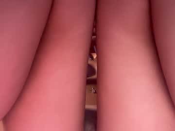 girl
        realjadebri cam image #4563446