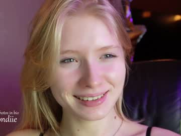 girl
        bestblondiiecb cam image #654707