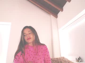 girl
        kendalltyler cam image #2476742
