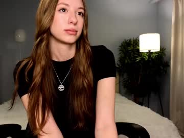 girl
        katy_gimler cam image #3921601