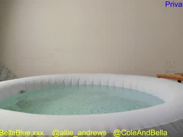 couple
        bellabluexoxo cam image #1402792