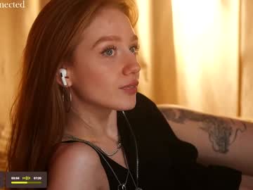 girl
        lizzy_blaze cam image #3905174