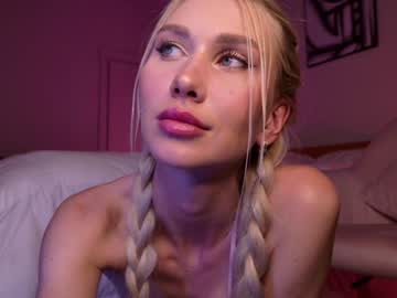 girl
        nikkibloom_xoxo cam image #3461259
