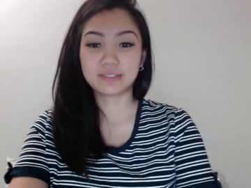 girl
        london_tipton cam image #1733075