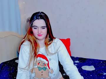 girl
        nika_tailor cam image #3706660