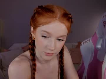 girl
        leahsthetics cam image #3256416