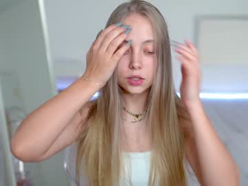 girl
        appr0ved cam image #3488537