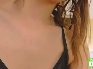 girl
        riskyteasse cam image #4674170