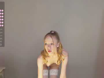 girl
        cute_shine_babe cam image #2427602