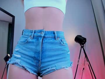 girl
        cassie_palmer cam image #3170607