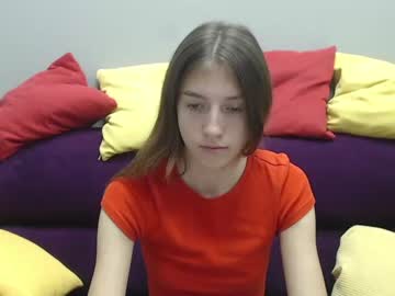 girl Webcam Girls Sex Thressome And Foursome with yammylilacute