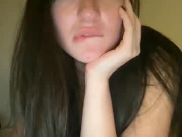 girl
        sukifae cam image #1621144