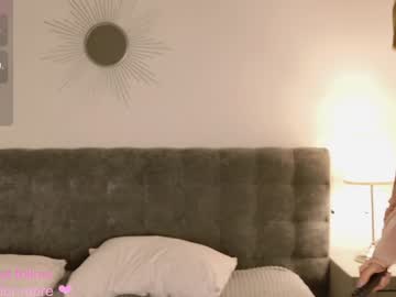 girl
        semily_see_you cam image #3670473