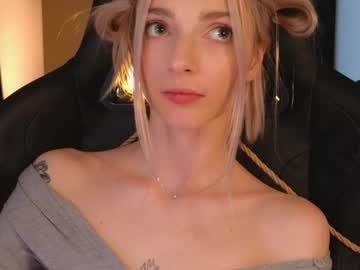 girl
        baby_gopn1k cam image #4560817