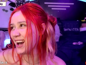 girl
        ziny_cosky cam image #215923