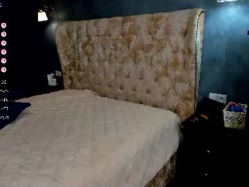 girl
        sweetteets24 cam image #4512973