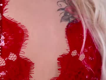 girl
        jollly_belle cam image #3657768