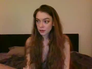 girl
        rosegold18 cam image #366217