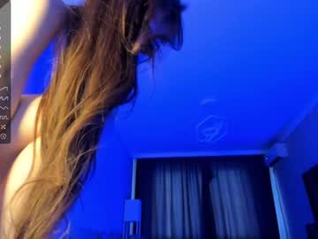 girl
        baby_suee cam image #1493292