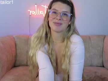 girl
        chloe_tailor_ cam image #4547131