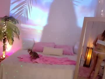 girl
        amyvalentine cam image #4414693