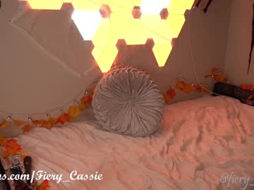 girl
        fiery_redhead cam image #1814476