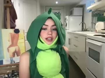 girl
        littlesugarpea cam image #1439573