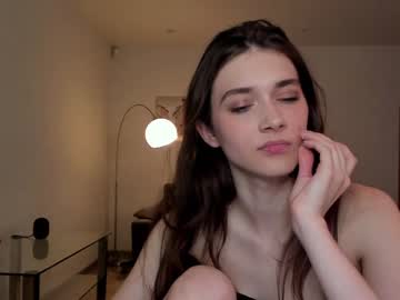 girl
        _wilson__ cam image #1238870