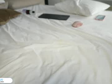 girl
        dovia cam image #3015184