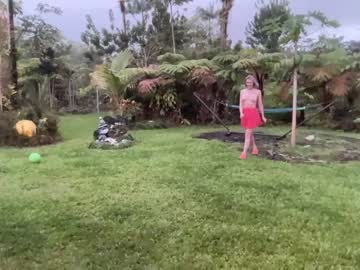 girl
        kaileeshy cam image #1197088