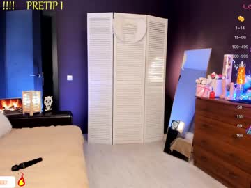 girl
        blush_mikki cam image #2581358