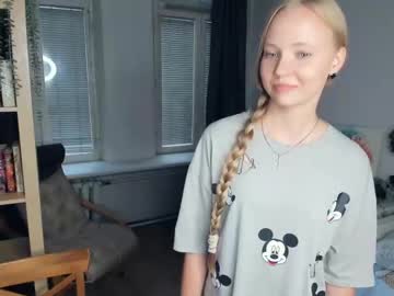 girl Webcam Girls Sex Thressome And Foursome with rave_the_love